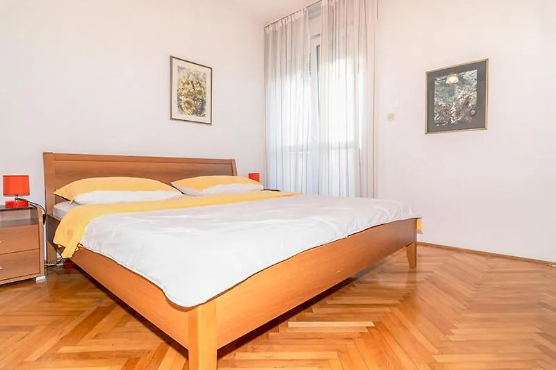 Apartment Vlahov Задар