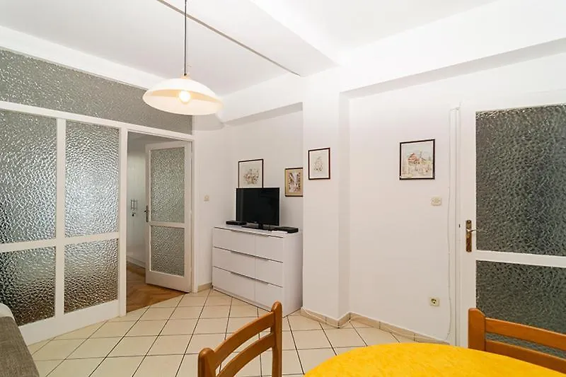 Apartment Vlahov Задар