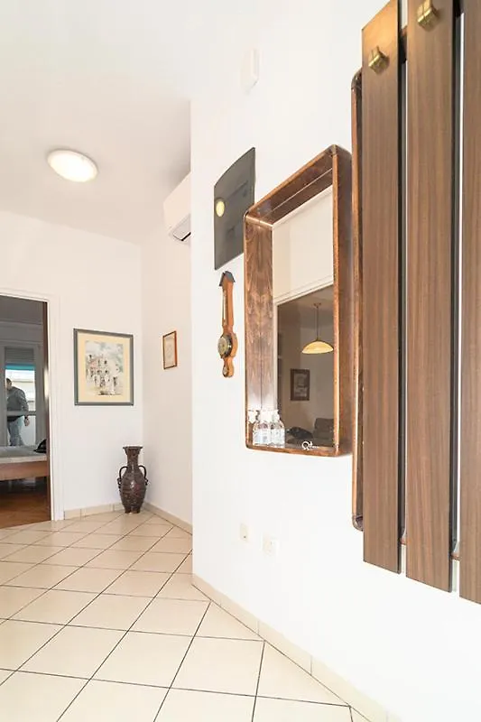 Apartment Vlahov ザダル